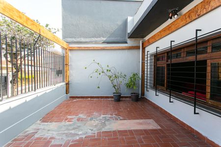 Casa à venda com 160m², 3 quartos e 2 vagasVaranda