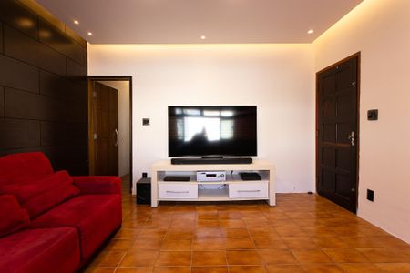 Casa à venda com 160m², 3 quartos e 2 vagasSala