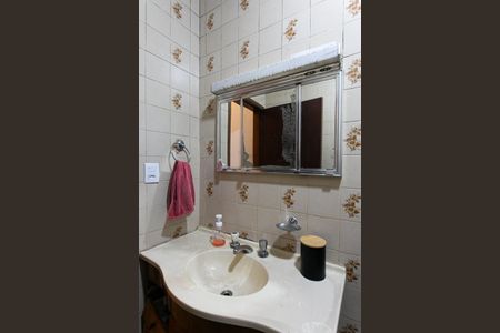 Casa à venda com 160m², 3 quartos e 2 vagasBanheiro