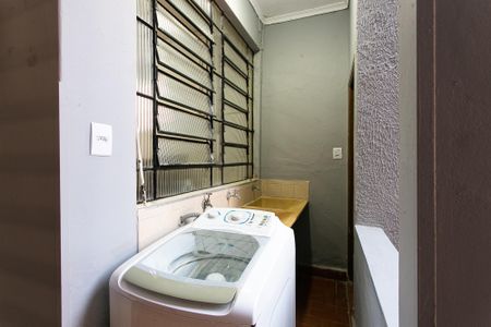 Casa à venda com 160m², 3 quartos e 2 vagasÁrea de Serviço