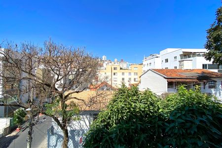 Apartamento à venda com 347m², 5 quartos e 3 vagasVista da Suíte 2