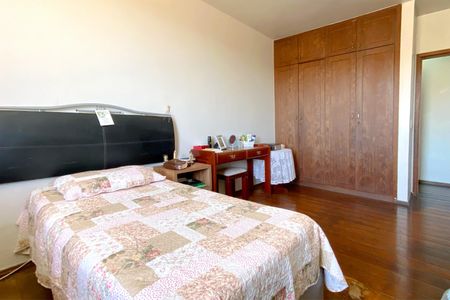 Apartamento à venda com 347m², 5 quartos e 3 vagasSuíte 3
