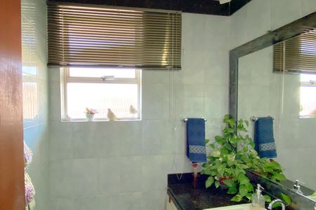 Apartamento à venda com 347m², 5 quartos e 3 vagasBanheiro Social