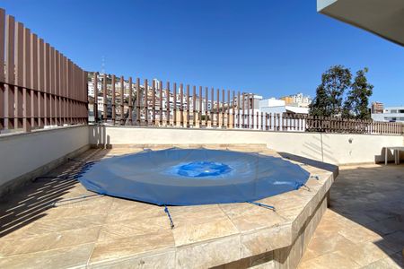 Apartamento à venda com 347m², 5 quartos e 3 vagasÁrea comum - Piscina