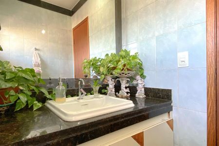 Apartamento à venda com 347m², 5 quartos e 3 vagasBanheiro Social