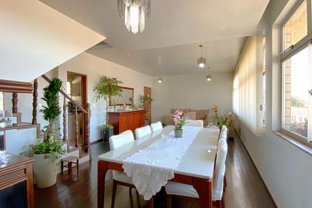 Apartamento à venda com 347m², 5 quartos e 3 vagasSala