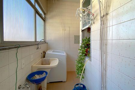 Apartamento à venda com 347m², 5 quartos e 3 vagasÁrea de Serviço 1