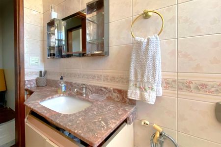 Apartamento à venda com 347m², 5 quartos e 3 vagasBanheiro da Suíte 3