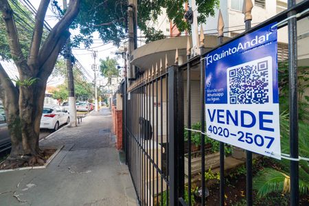 Apartamento à venda com 55m², 2 quartos e sem vagaPlaquinha