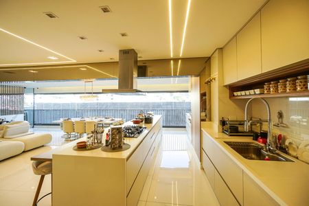 Apartamento à venda com 190m², 2 quartos e 3 vagasCozinha