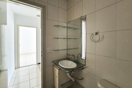 Casa à venda com 108m², 2 quartos e 2 vagas Casa à venda com 108m², 2 quartos e 2 vagasBanheiro Social