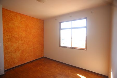 Sala de apartamento para alugar com 3 quartos, 110m² em Carlos Prates, Belo Horizonte