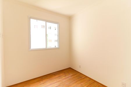 Quarto 1 de apartamento para alugar com 2 quartos, 33m² em Itaquera, São Paulo