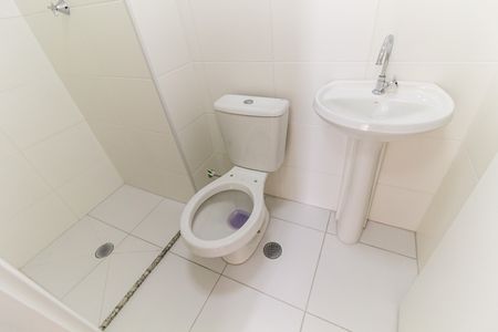Apartamento para alugar com 33m², 2 quartos e sem vaga Apartamento para alugar com 33m², 2 quartos e sem vagaBanheiro