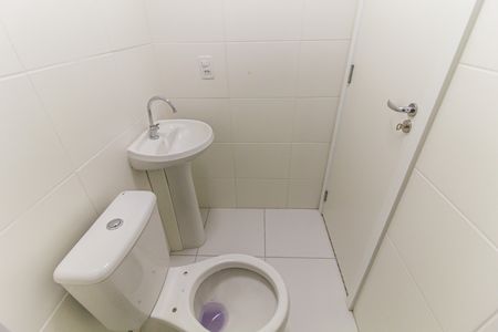 Apartamento para alugar com 33m², 2 quartos e sem vaga Apartamento para alugar com 33m², 2 quartos e sem vagaBanheiro