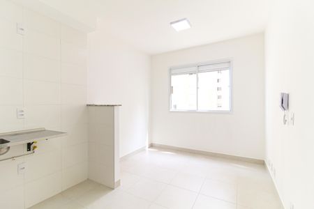 Apartamento para alugar com 33m², 2 quartos e sem vaga Apartamento para alugar com 33m², 2 quartos e sem vagaSala/Cozinha