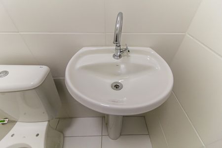 Apartamento para alugar com 33m², 2 quartos e sem vaga Apartamento para alugar com 33m², 2 quartos e sem vagaBanheiro