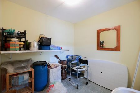 Casa à venda com 195m², 3 quartos e 3 vagasQuarto de serviço