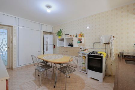 Casa à venda com 195m², 3 quartos e 3 vagasCozinha