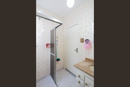 Casa à venda com 195m², 3 quartos e 3 vagasBanheiro