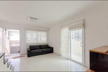 Casa para alugar com 184m², 3 quartos e 2 vagasSala