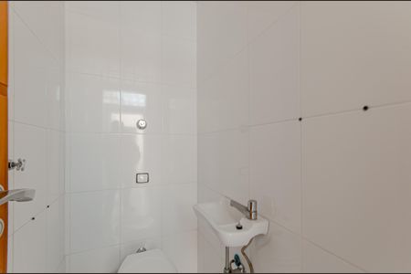 Casa para alugar com 184m², 3 quartos e 2 vagasBanheiro de Serviço