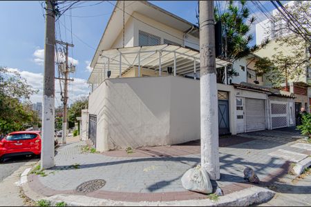 Casa para alugar com 184m², 3 quartos e 2 vagasFachada