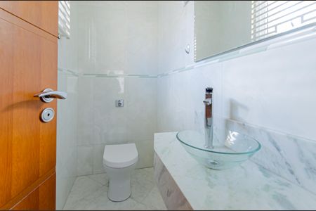 Casa para alugar com 184m², 3 quartos e 2 vagasLavabo Suite