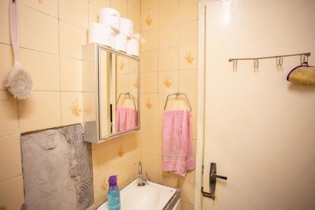 Casa à venda com 200m², 2 quartos e 3 vagasBanheiro