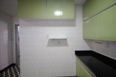 Casa à venda com 350m², 4 quartos e 2 vagas Casa à venda com 350m², 4 quartos e 2 vagasCozinha