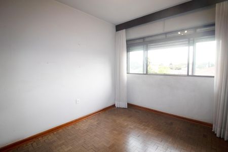 Casa à venda com 350m², 4 quartos e 2 vagas Casa à venda com 350m², 4 quartos e 2 vagasQuarto 2