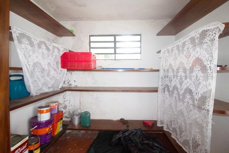 Casa à venda com 350m², 4 quartos e 2 vagas Casa à venda com 350m², 4 quartos e 2 vagasDepósito