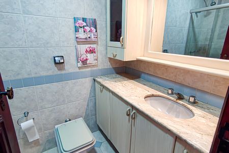 Apartamento à venda com 215m², 4 quartos e 2 vagasBanheiro Social