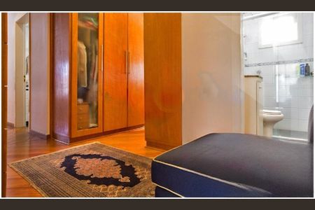 Casa à venda com 505m², 4 quartos e 6 vagas