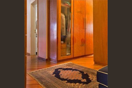 Casa à venda com 4 quartos, 505m² em Brooklin, São Paulo