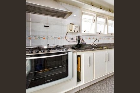 Casa à venda com 505m², 4 quartos e 6 vagas