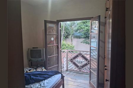 Casa de Condomínio à venda com 3 quartos, 252m² em Paraíso do Morumbi, São Paulo