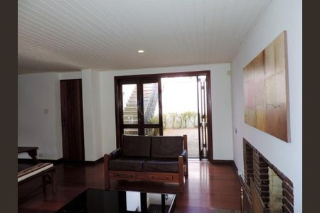 Casa à venda com 3 quartos, 277m² em Chácara Monte Alegre, São Paulo