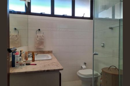 Casa à venda com 277m², 3 quartos e 4 vagas