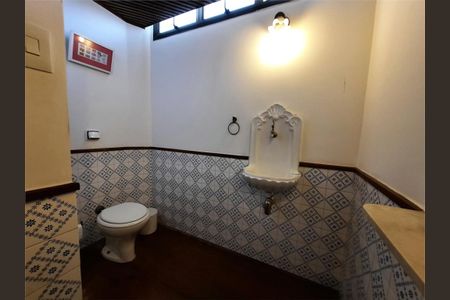 Casa à venda com 277m², 3 quartos e 4 vagas