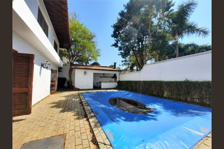 Casa à venda com 277m², 3 quartos e 4 vagas