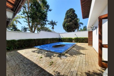 Casa à venda com 277m², 3 quartos e 4 vagas