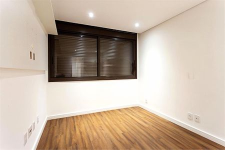 Casa à venda com 4 quartos, 427m² em Santo Amaro, São Paulo