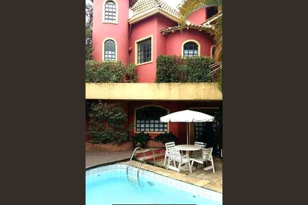 Casa de Condomínio à venda com 3 quartos, 326m² em Instituto de Previdencia, São Paulo
