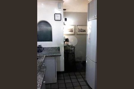 Casa de condomínio à venda com 326m², 3 quartos e 2 vagas