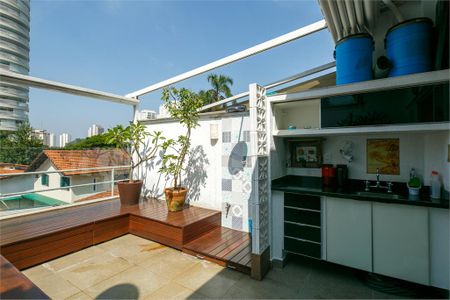 Casa à venda com 2 quartos, 166m² em Vila Campo Grande, São Paulo