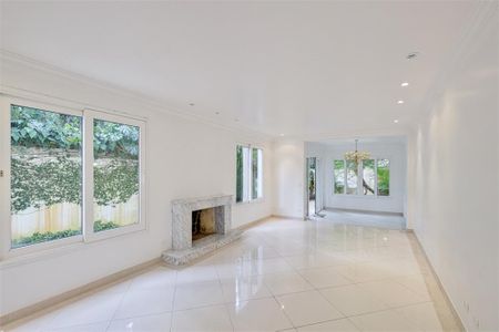 Casa à venda com 4 quartos, 319m² em Alto da Boa Vista, São Paulo