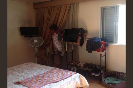 Casa à venda com 3 quartos, 180m² em Jardim das Acacias, São Paulo