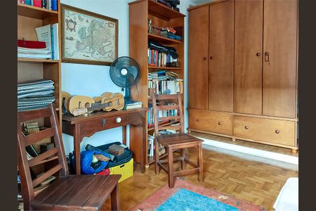 Casa à venda com 3 quartos, 152m² em Vila Cordeiro, São Paulo