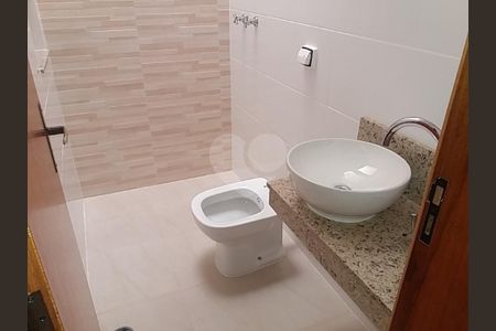 Casa à venda com 3 quartos, 120m² em Vila Brasilina, São Paulo